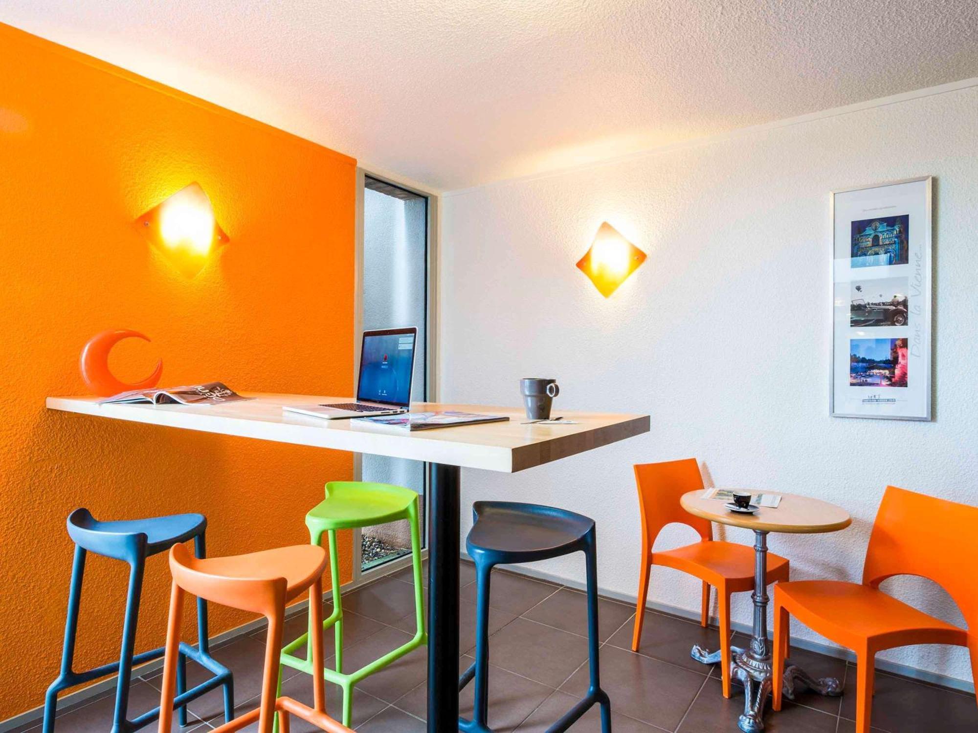 ibis budget Châtellerault Nord Eksteriør bilde