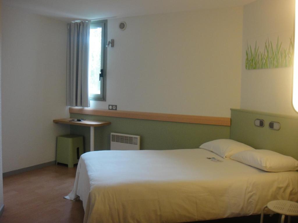 ibis budget Châtellerault Nord Rom bilde